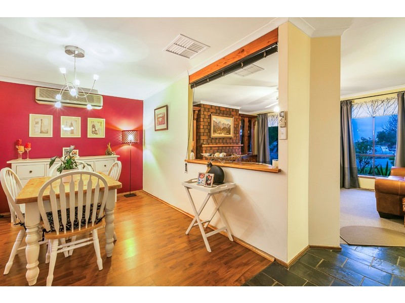 4 Deakin Court, Trott Park SA 5158