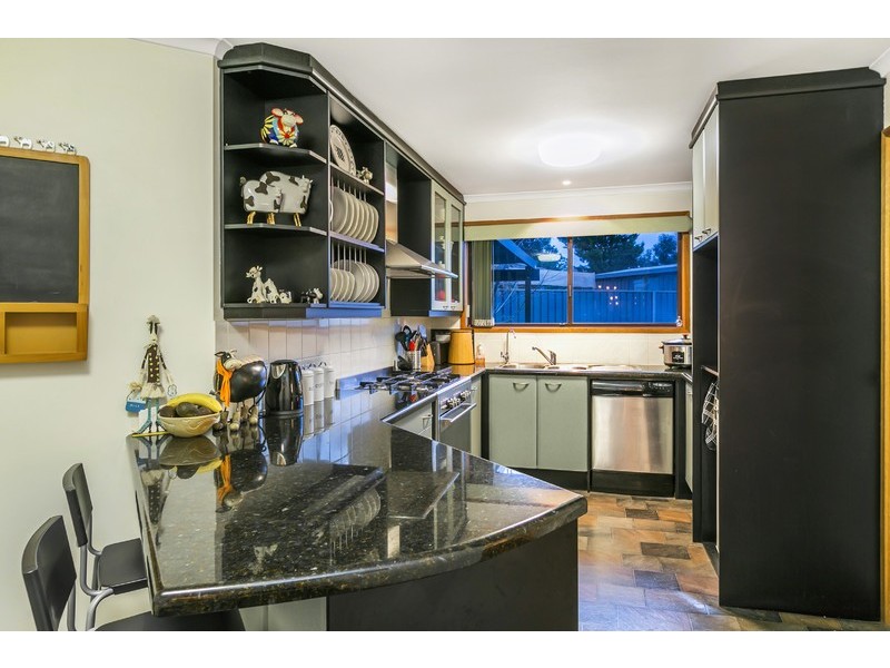 4 Deakin Court, Trott Park SA 5158