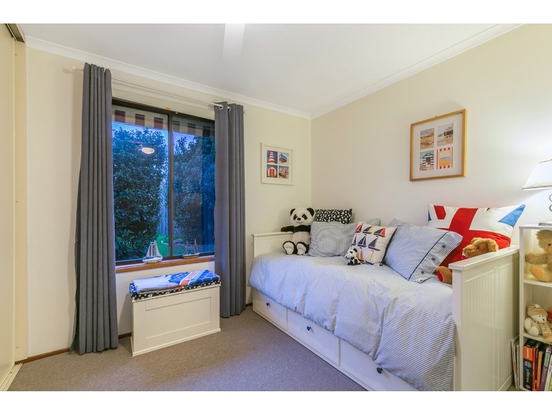 4 Deakin Court, Trott Park SA 5158