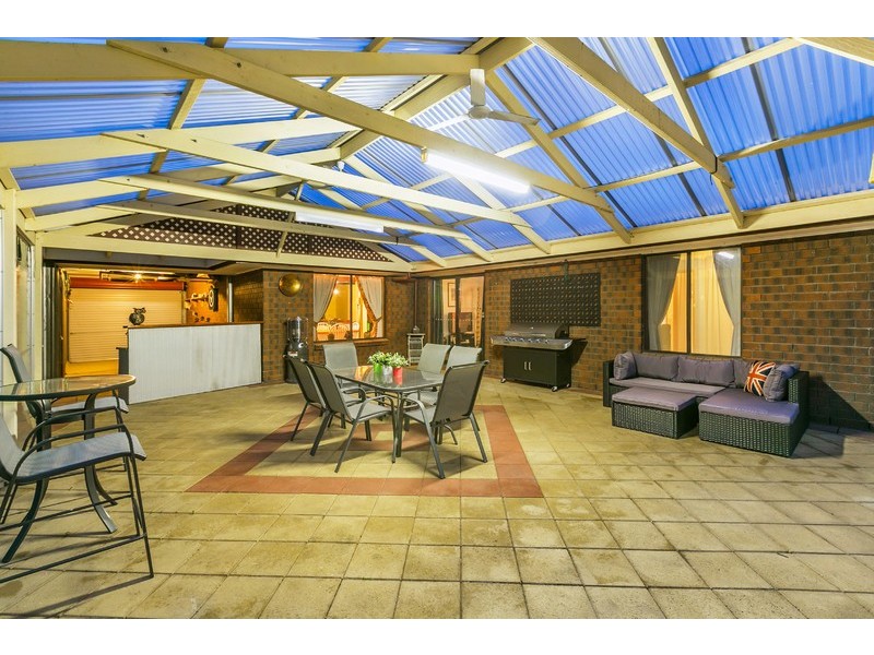 4 Deakin Court, Trott Park SA 5158