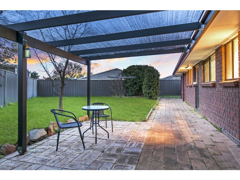 4 Deakin Court, Trott Park SA 5158