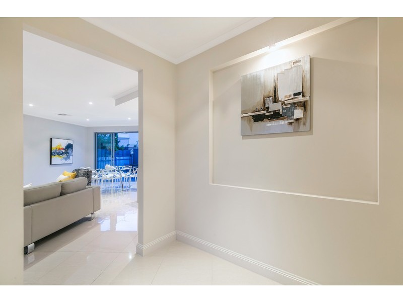 17A Albany Close, Oaklands Park SA 5046