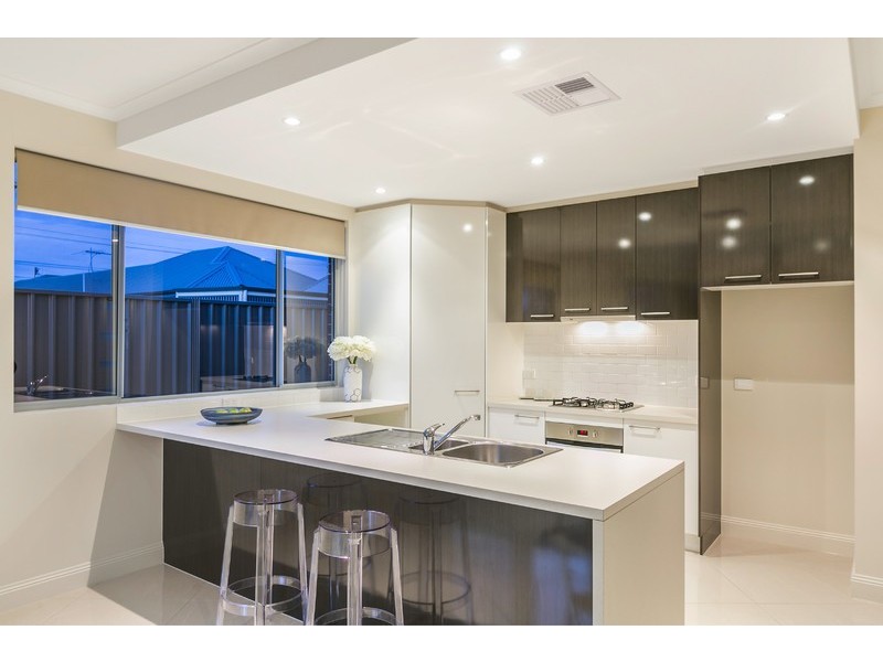 17A Albany Close, Oaklands Park SA 5046