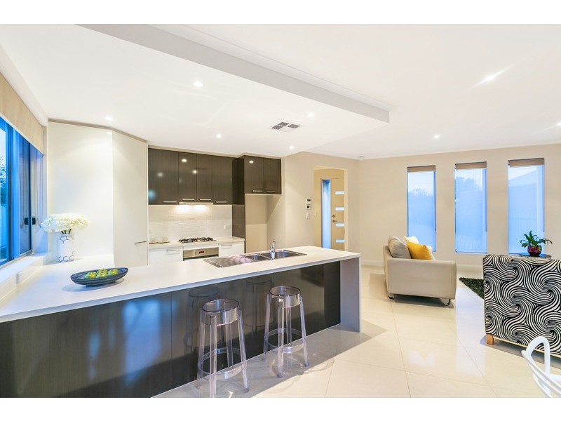 17A Albany Close, Oaklands Park SA 5046