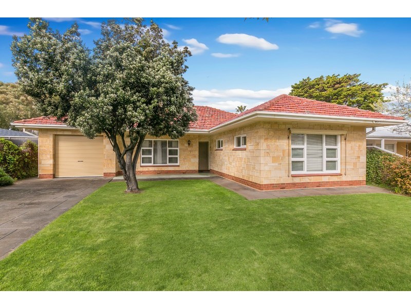 3 Sandhurst Court, Brighton SA 5048