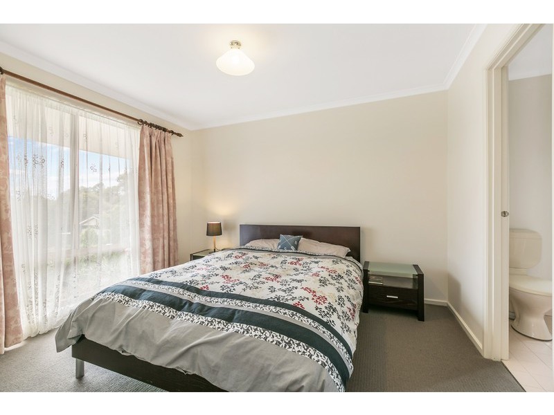 4 Lowell Court, Woodcroft SA 5162