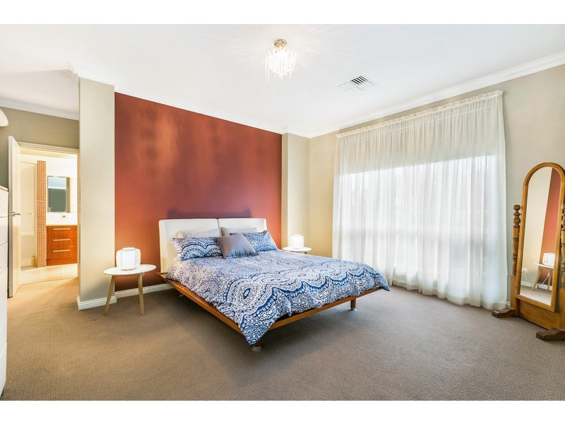 8 Orana Avenue, Glenelg North SA 5045