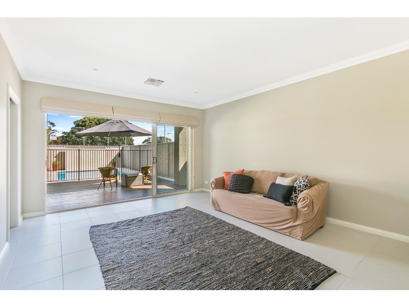 8 Orana Avenue, Glenelg North SA 5045