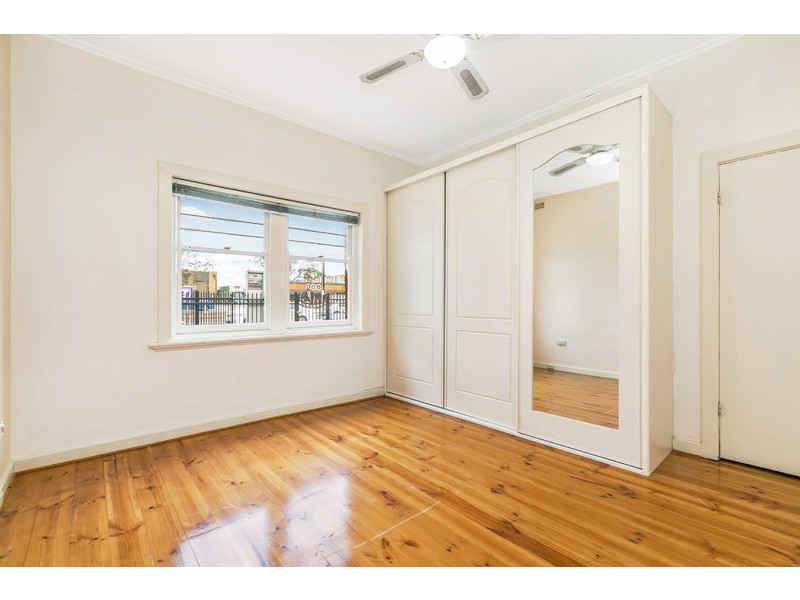 472 Cross Road, Glandore SA 5037
