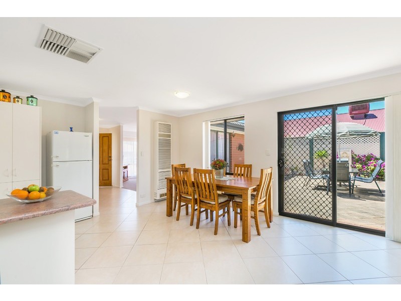 26 Kensington Street, Clovelly Park SA 5042