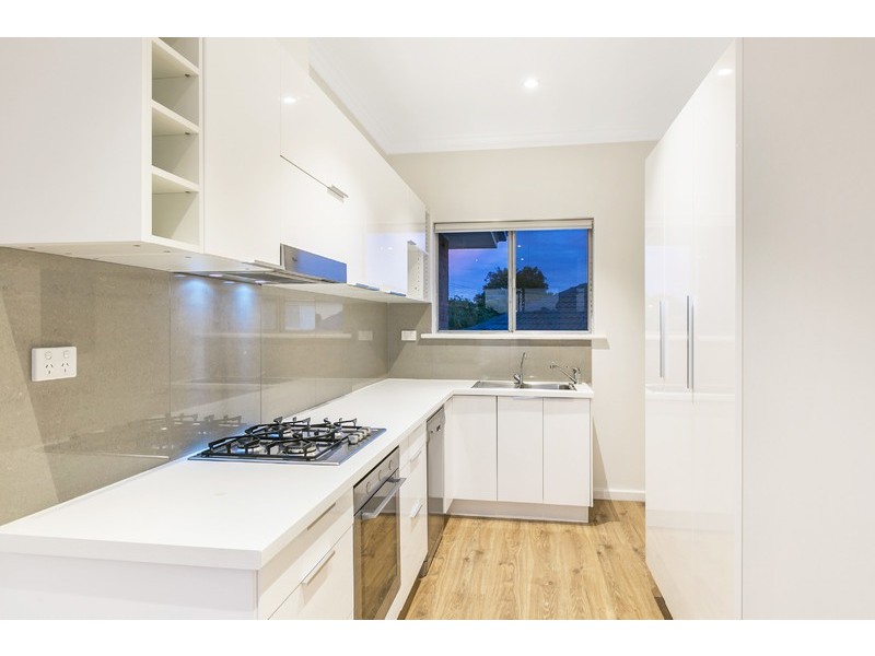 4/14 Pacific Parade, West Beach SA 5024