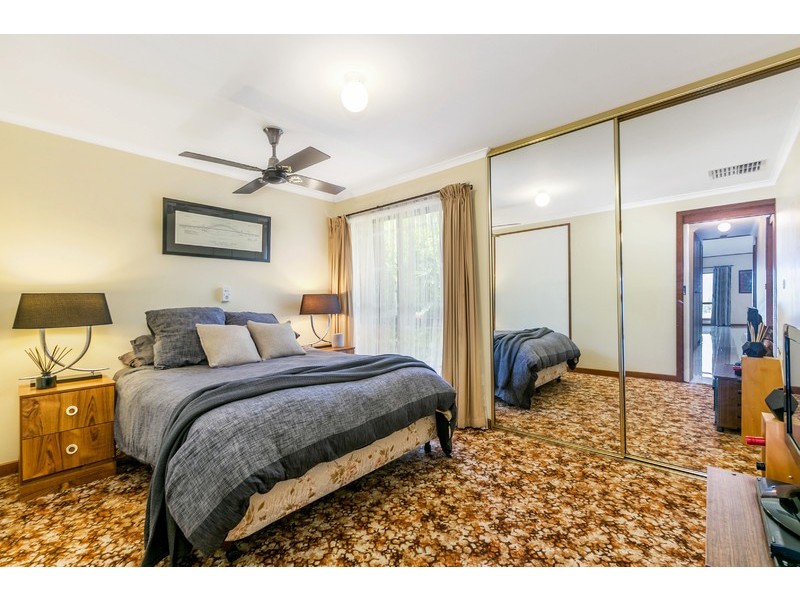 5 Seaview Crescent, Panorama SA 5041