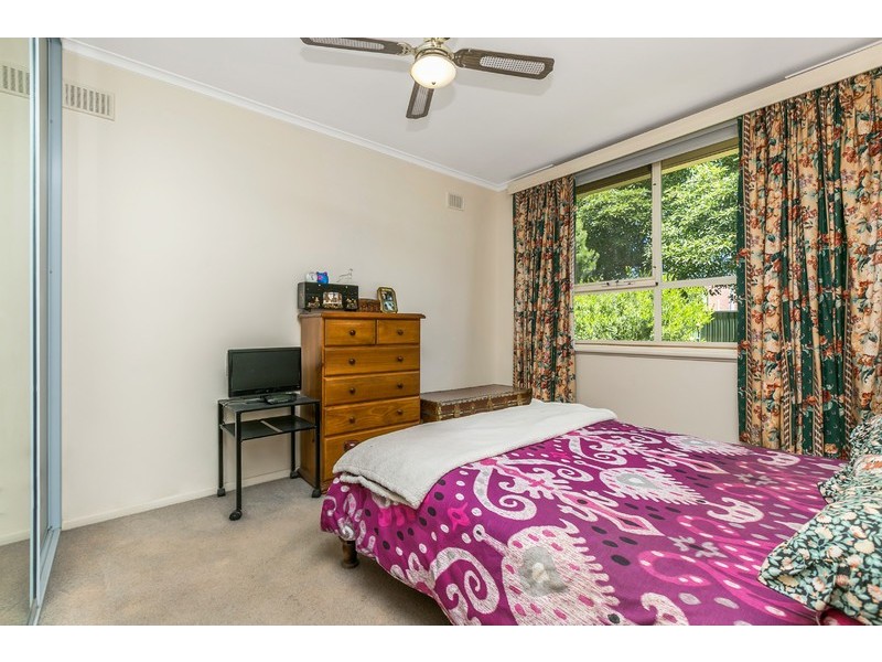 15 Hyland Avenue, Darlington SA 5047