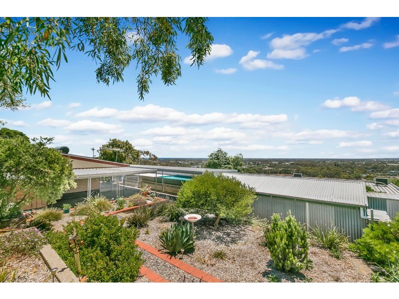 15 Hyland Avenue, Darlington SA 5047