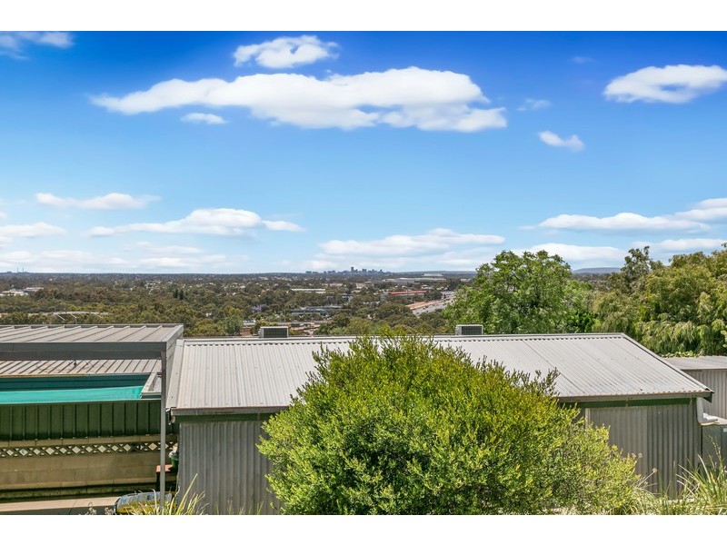 15 Hyland Avenue, Darlington SA 5047