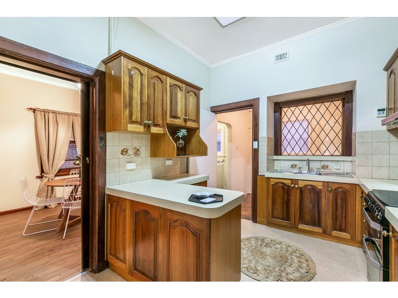 7 View Road, Glandore SA 5037