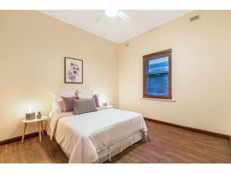 7 View Road, Glandore SA 5037