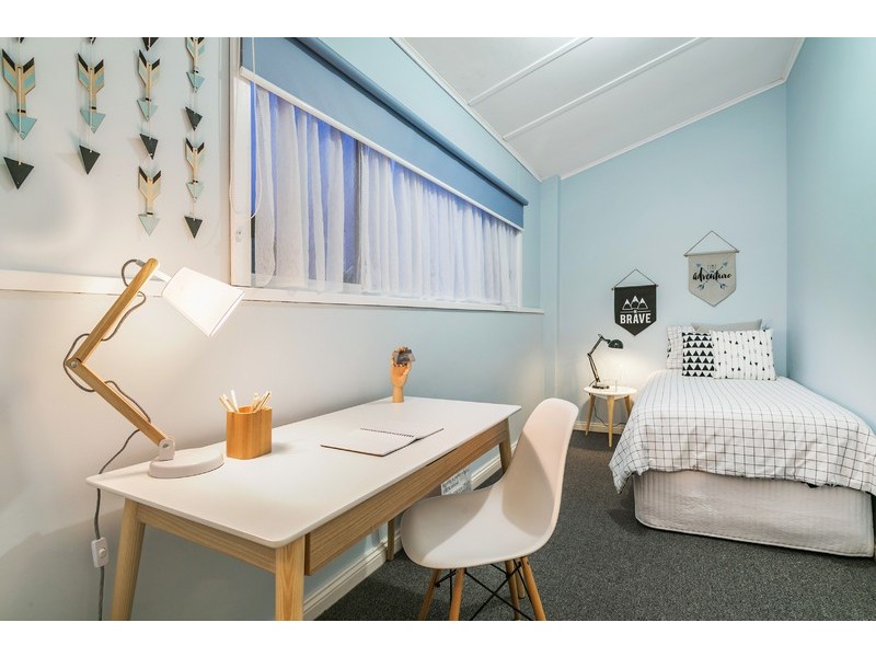 7 View Road, Glandore SA 5037