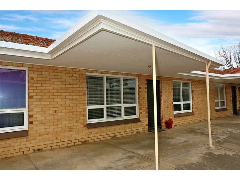 2/18 Pleasant Avenue, Glandore SA 5037
