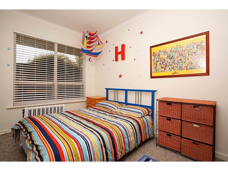 2/18 Pleasant Avenue, Glandore SA 5037
