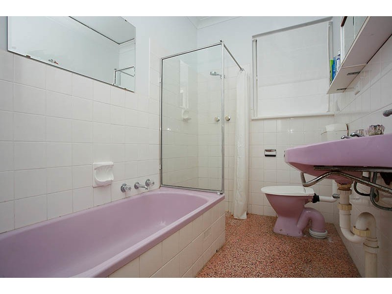 2/18 Pleasant Avenue, Glandore SA 5037