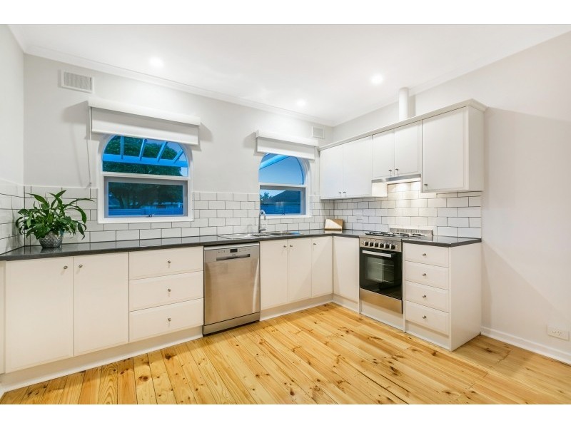 2a Jacob Street, Marion SA 5043