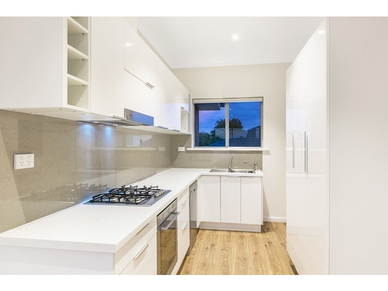 4/14 Pacific Parade, West Beach SA 5024