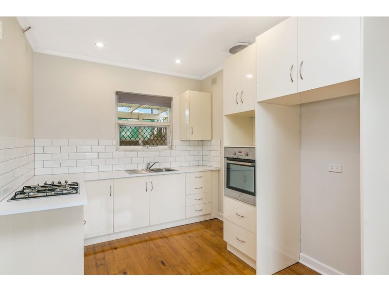 15 Howard Street, Dover Gardens SA 5048