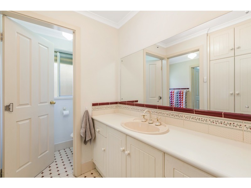 46 Kensington Street, Clovelly Park SA 5042