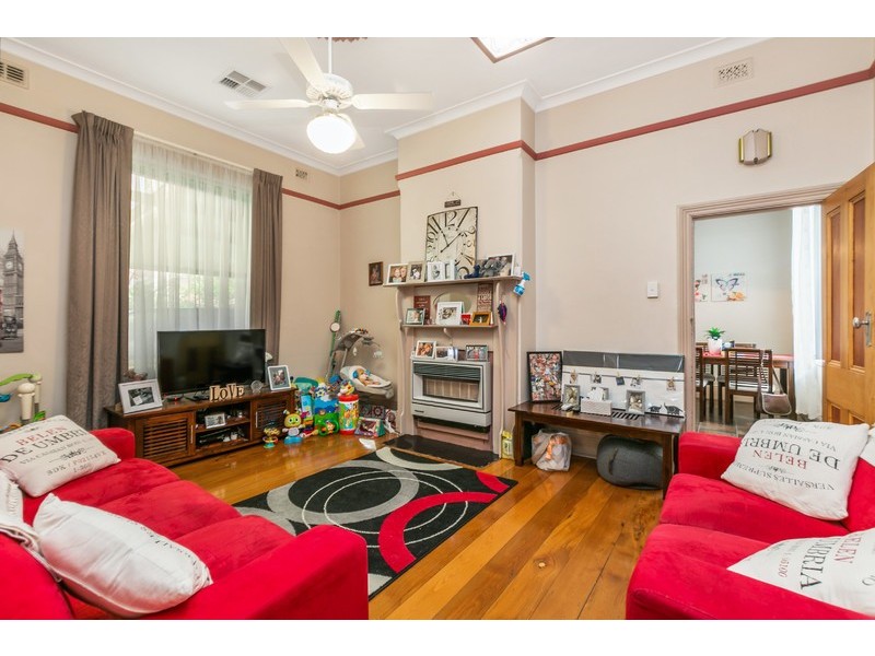 15 Forest Street, Glandore SA 5037