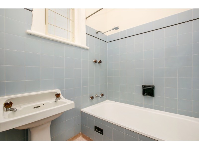 28 Waymouth Avenue, Glandore SA 5037