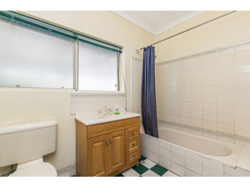 32 Dudley Avenue, North Plympton SA 5037