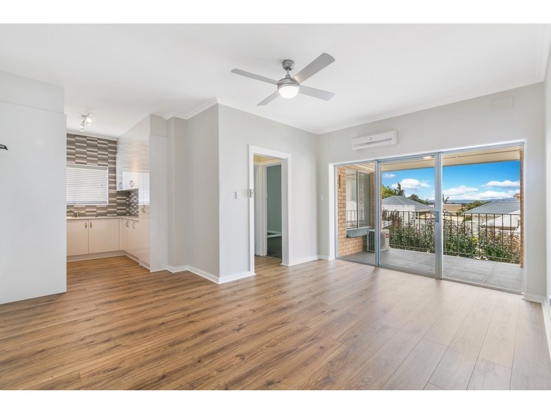 8/8 Renwick Street, West Beach SA 5024