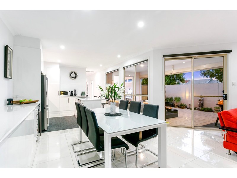 15 Mackay Avenue, North Plympton SA 5037