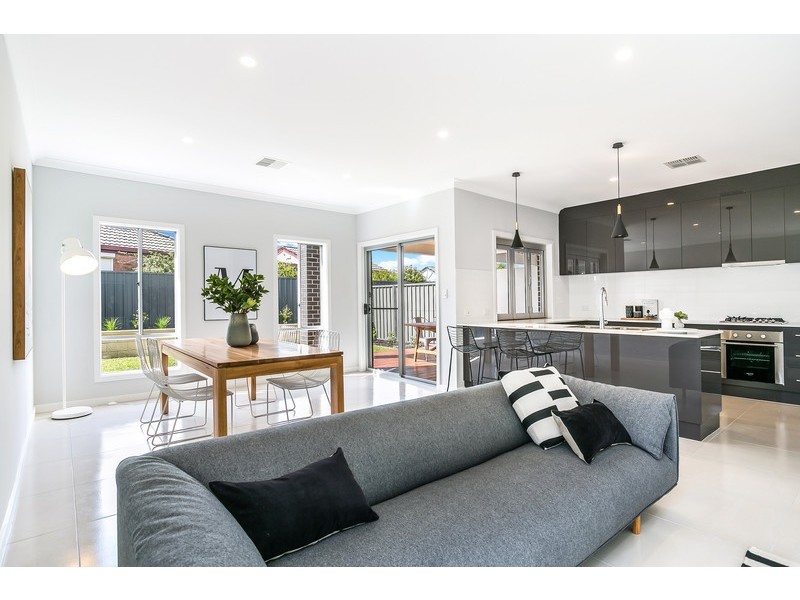 17 Dawson Avenue, South Plympton SA 5038