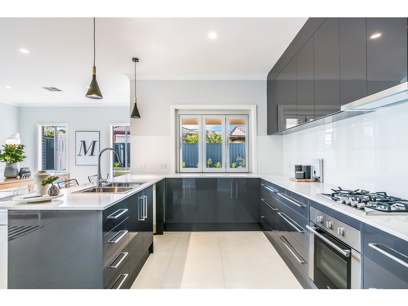 17 Dawson Avenue, South Plympton SA 5038