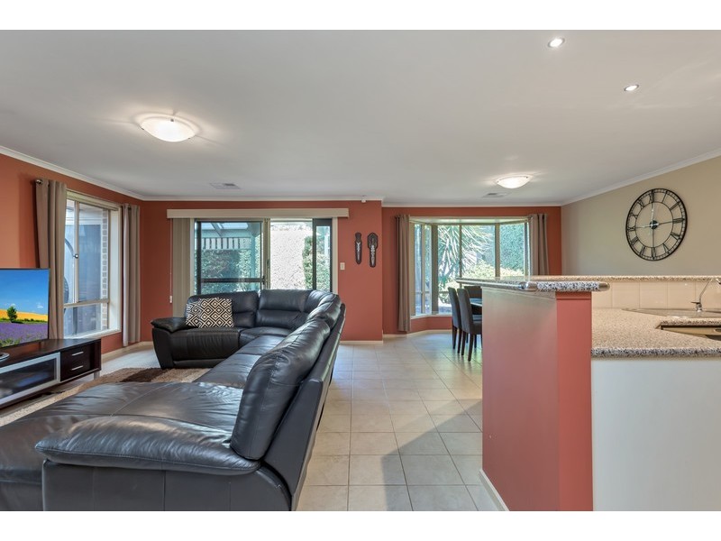 16 Kensington Street, Clovelly Park SA 5042