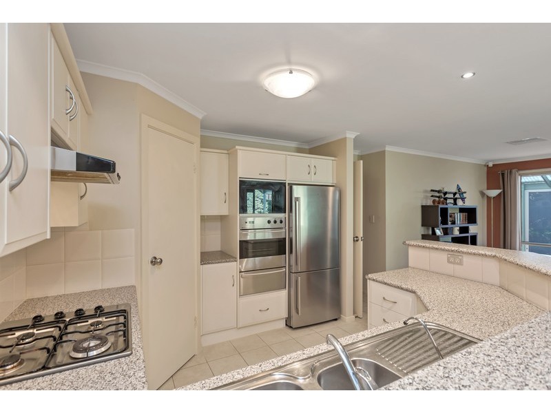 16 Kensington Street, Clovelly Park SA 5042