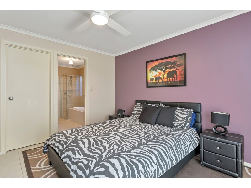 16 Kensington Street, Clovelly Park SA 5042