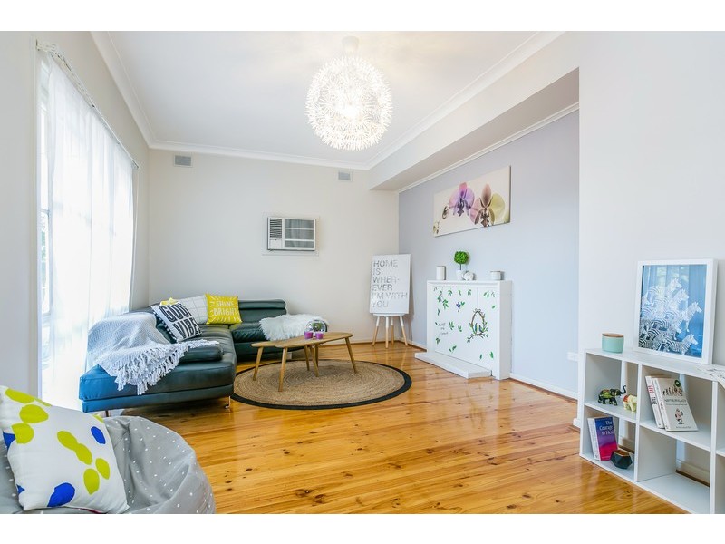 27 Lutana Crescent, Mitchell Park SA 5043