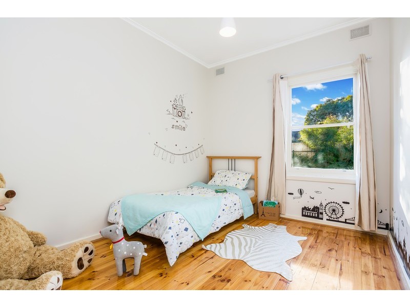 27 Lutana Crescent, Mitchell Park SA 5043