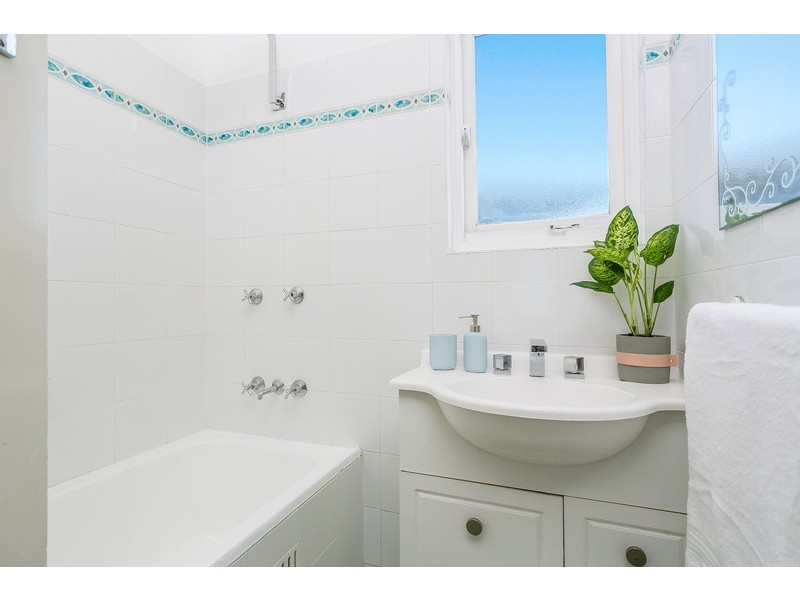 27 Lutana Crescent, Mitchell Park SA 5043