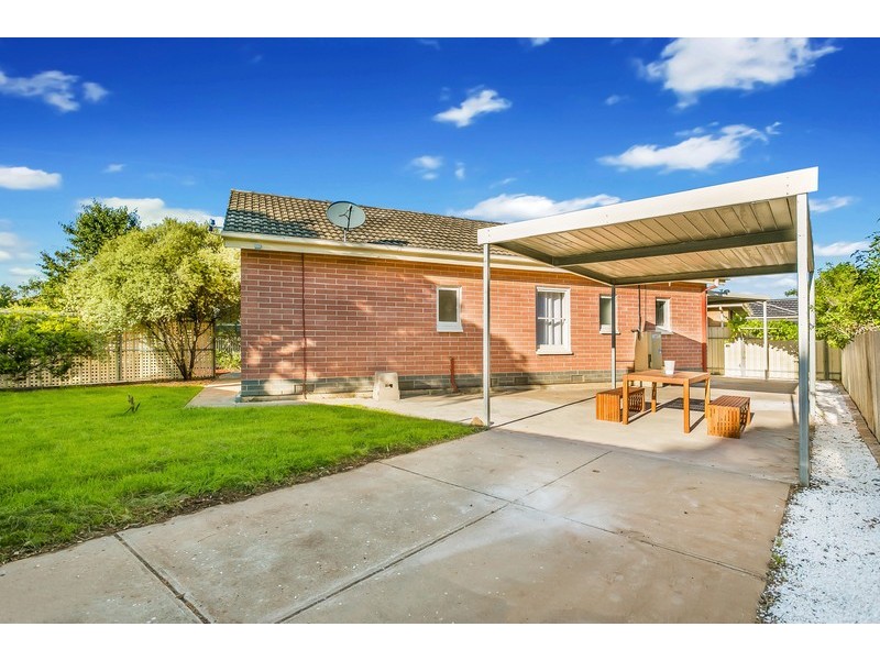 27 Lutana Crescent, Mitchell Park SA 5043