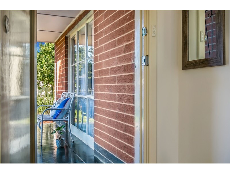 27 Lutana Crescent, Mitchell Park SA 5043