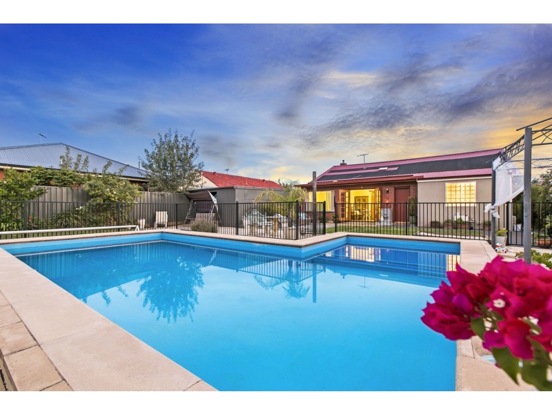 33 Murdoch Avenue, North Plympton SA 5037