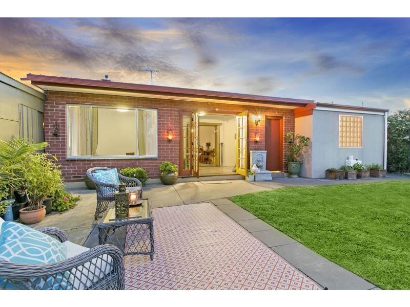 33 Murdoch Avenue, North Plympton SA 5037