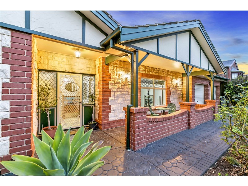 61 Capella Drive, Hallett Cove SA 5158