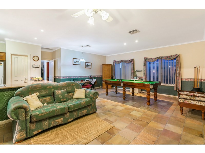 61 Capella Drive, Hallett Cove SA 5158