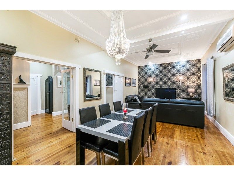 31 Glengyle Terrace, Glandore SA 5037