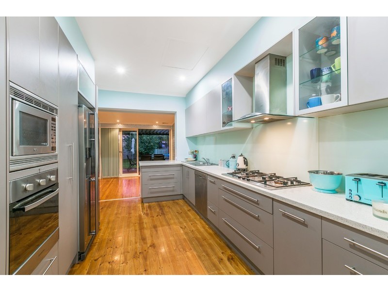 31 Glengyle Terrace, Glandore SA 5037